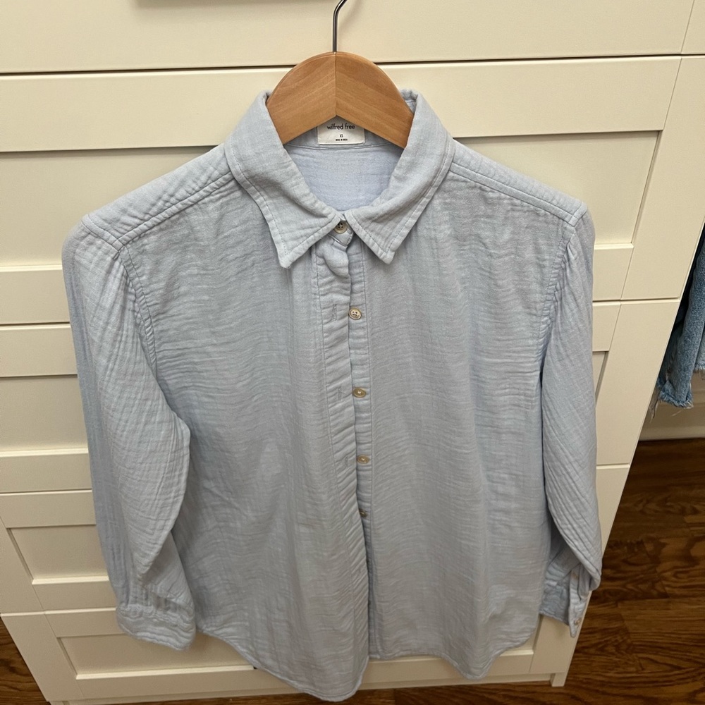 Artizia light blue button up
